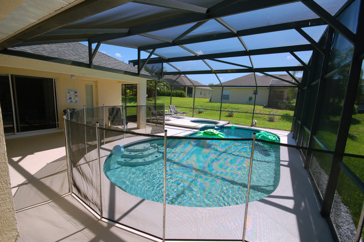 Luxury Tuscan Ridge villa with pool, Davenport, Florida 4 bedrooms 3