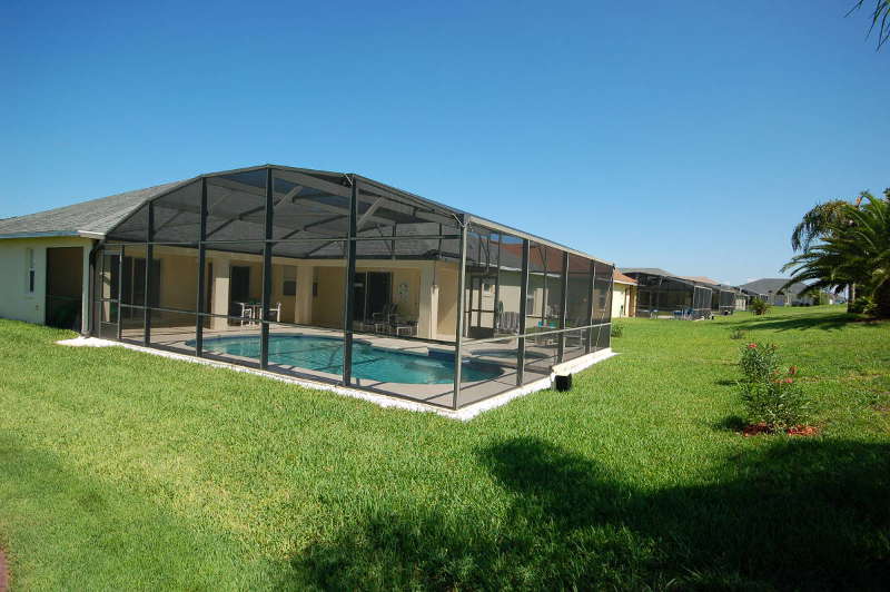 pool-screen